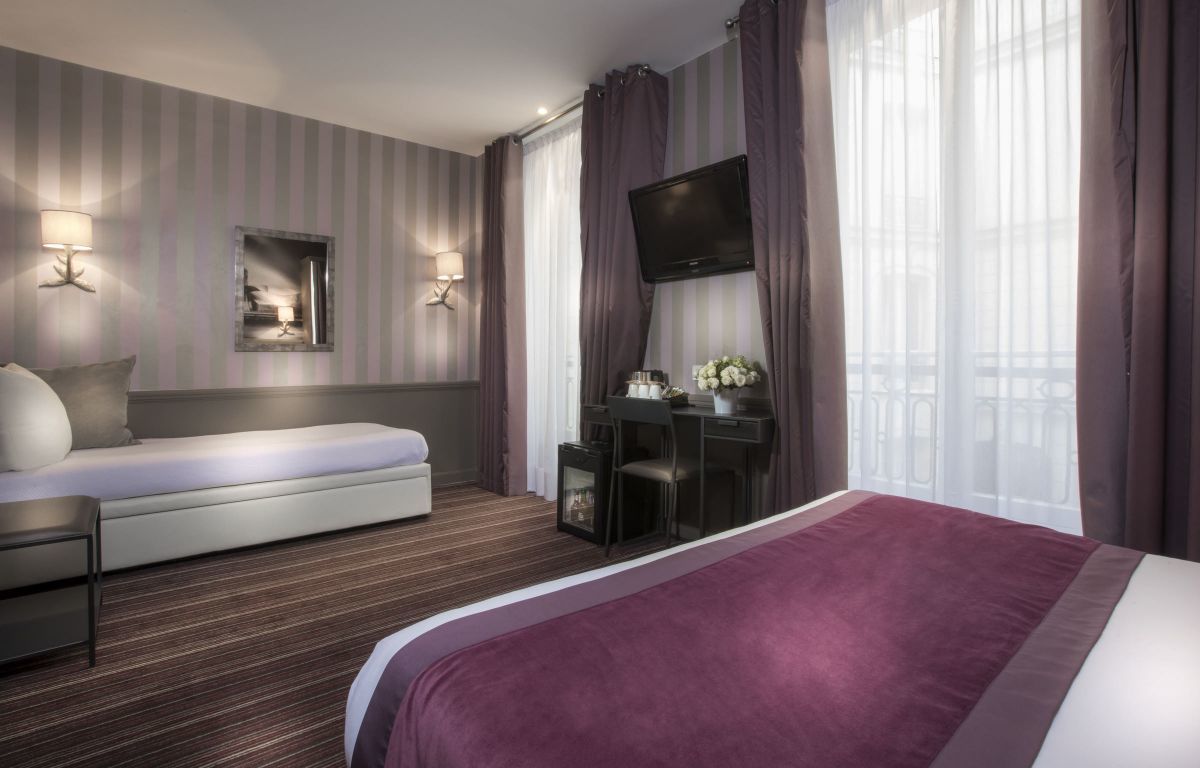 Hotel Elysees Union Paris -トリプルルーム